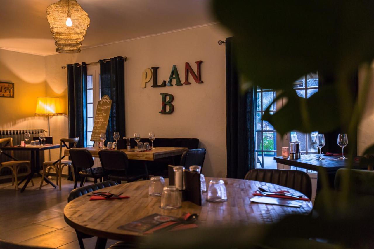 Le Plan B - Hotel 3 Etoiles - Restaurant Ruoms Exterior photo